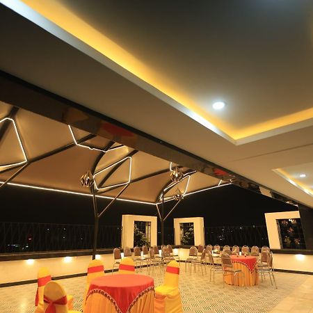 Urban Suites Bhubaneswar Exterior photo
