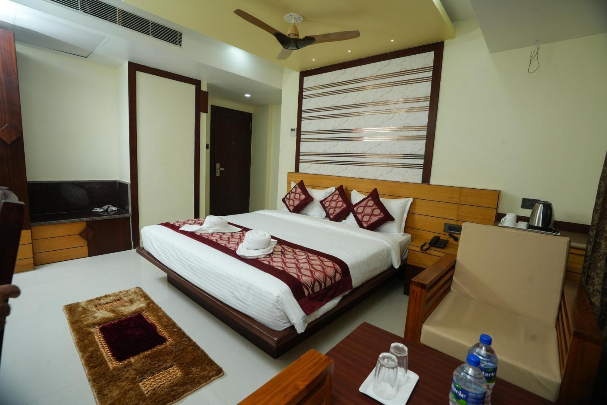 Urban Suites Bhubaneswar Exterior photo